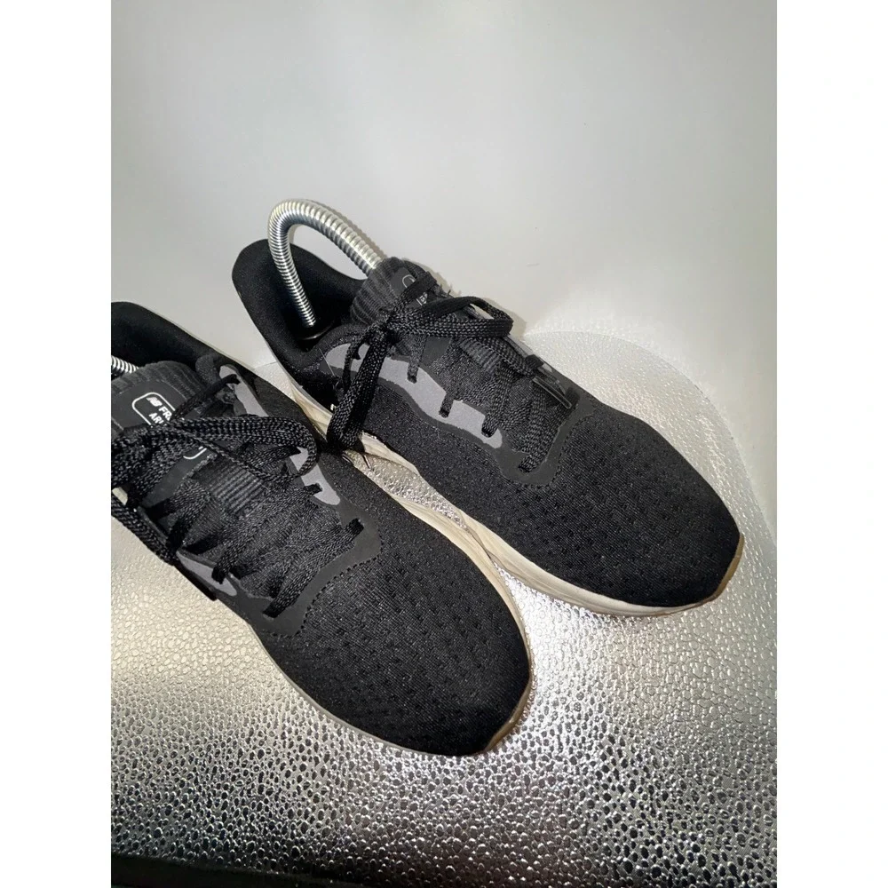 New Balance‎ Fresh Foam Arishi v3 Womens 8 Black Grey Running Shoes WARISBK3